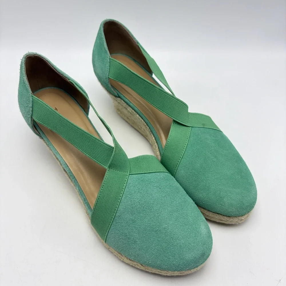 Talbots elastic crossover